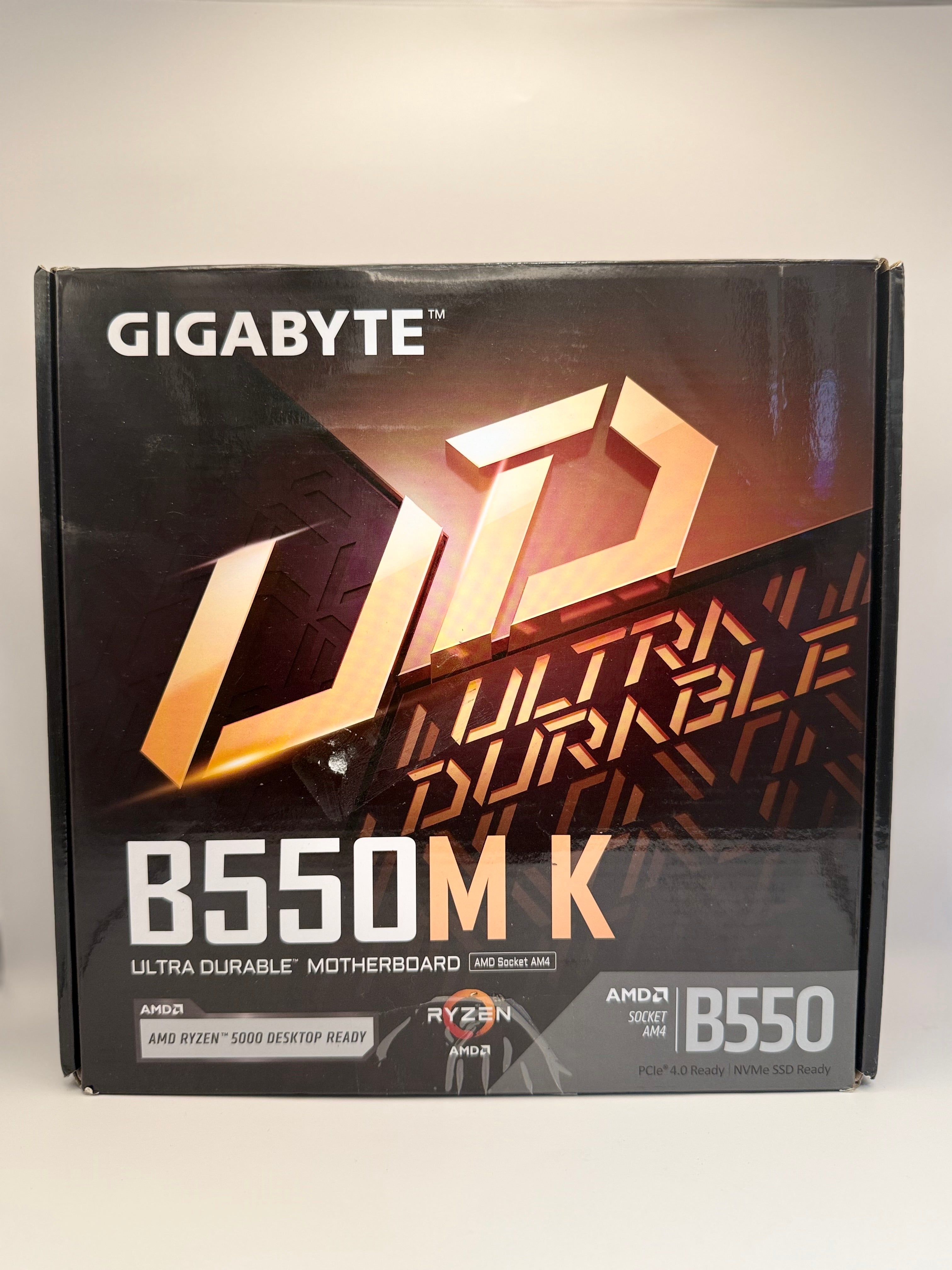 GIGABYTE B550M K Motherboard, Supports AMD AM4 Ryzen 5000