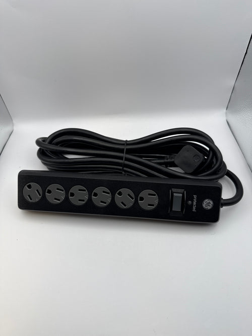 Amazon Basics Surge Protector Power Strip, 6-Outlet, 790